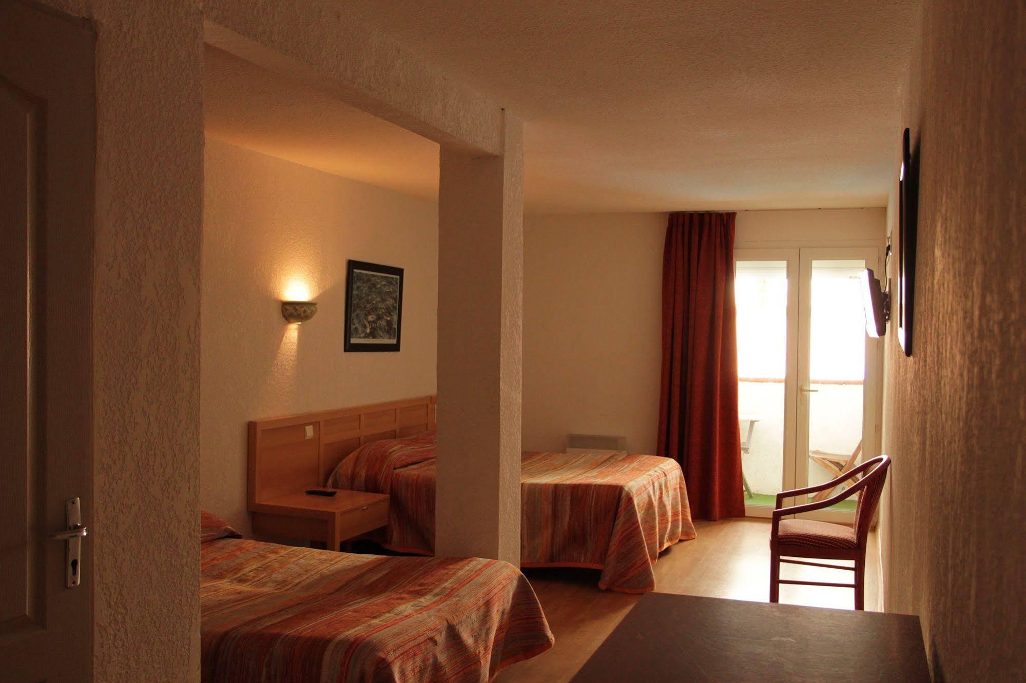 Hotel Saint Georges, Face A La Mer Canet-en-Roussillon Dış mekan fotoğraf