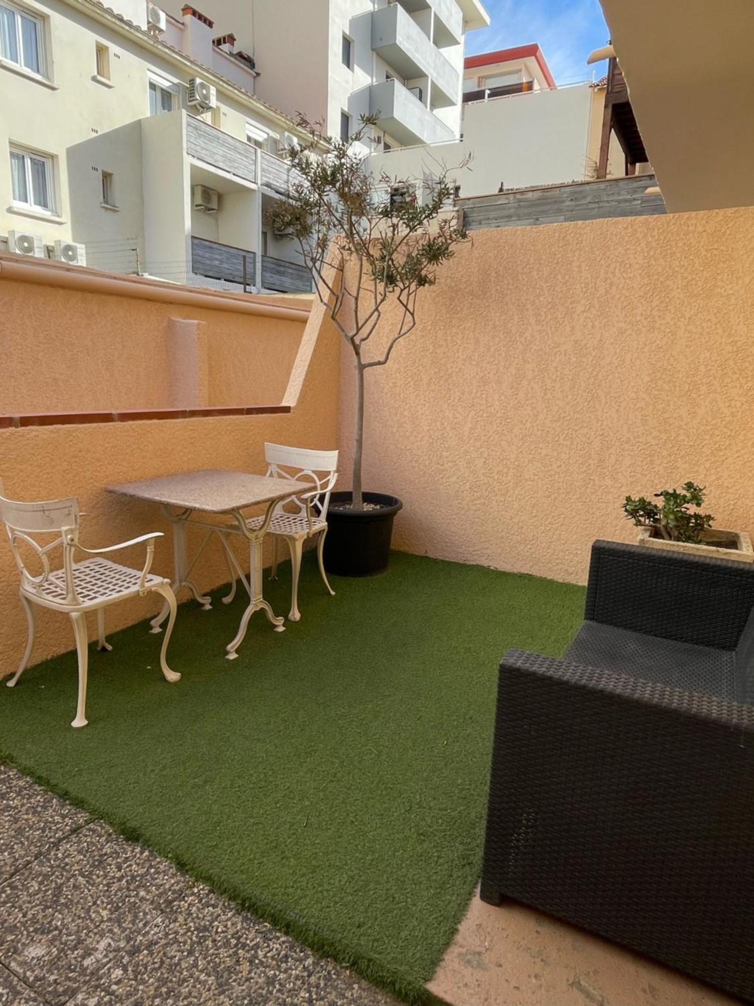 Hotel Saint Georges, Face A La Mer Canet-en-Roussillon Dış mekan fotoğraf