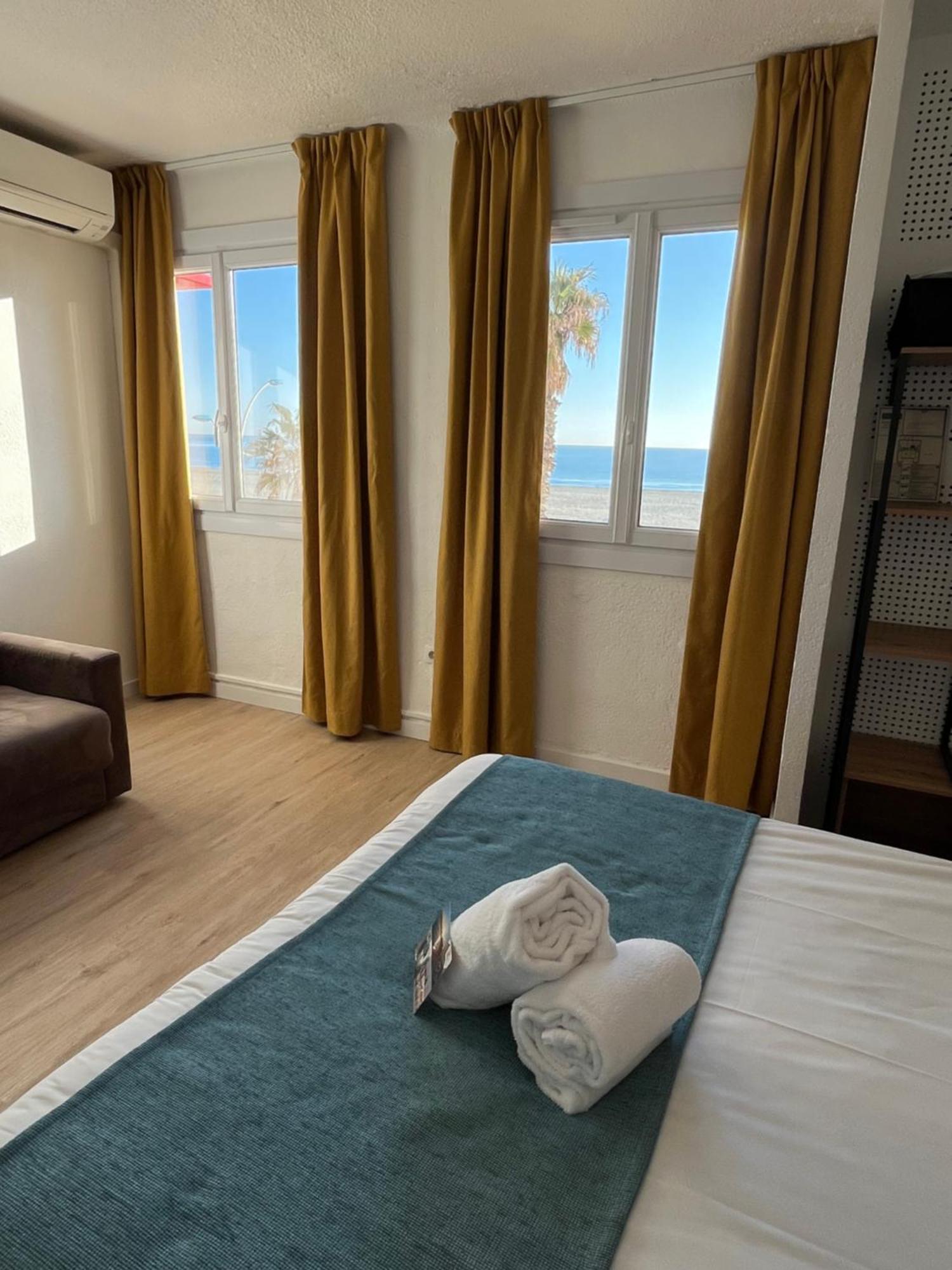 Hotel Saint Georges, Face A La Mer Canet-en-Roussillon Dış mekan fotoğraf