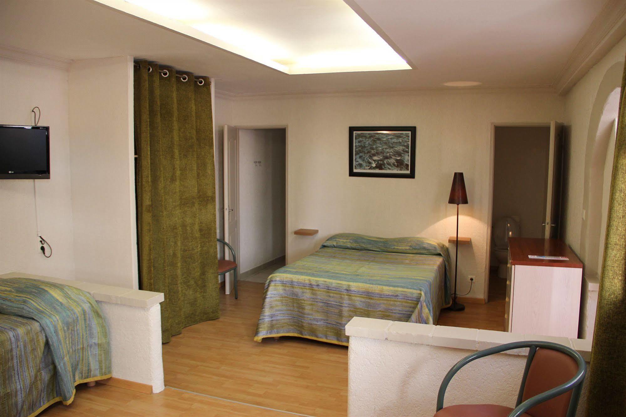 Hotel Saint Georges, Face A La Mer Canet-en-Roussillon Dış mekan fotoğraf